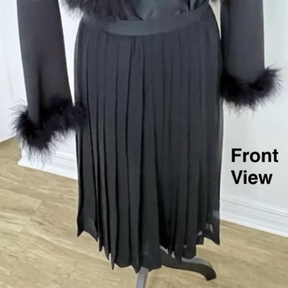 🆕Vintage Pleated Silk Black Skirt — Timeless Day to Night, Casual to a Night Out - Picture 7 of 11
